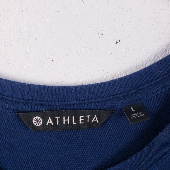 Athleta Threadlight Asymmetrical Relaxed Tee Modal Short Sleeve Crewneck Blue L - Picture 6 of 8